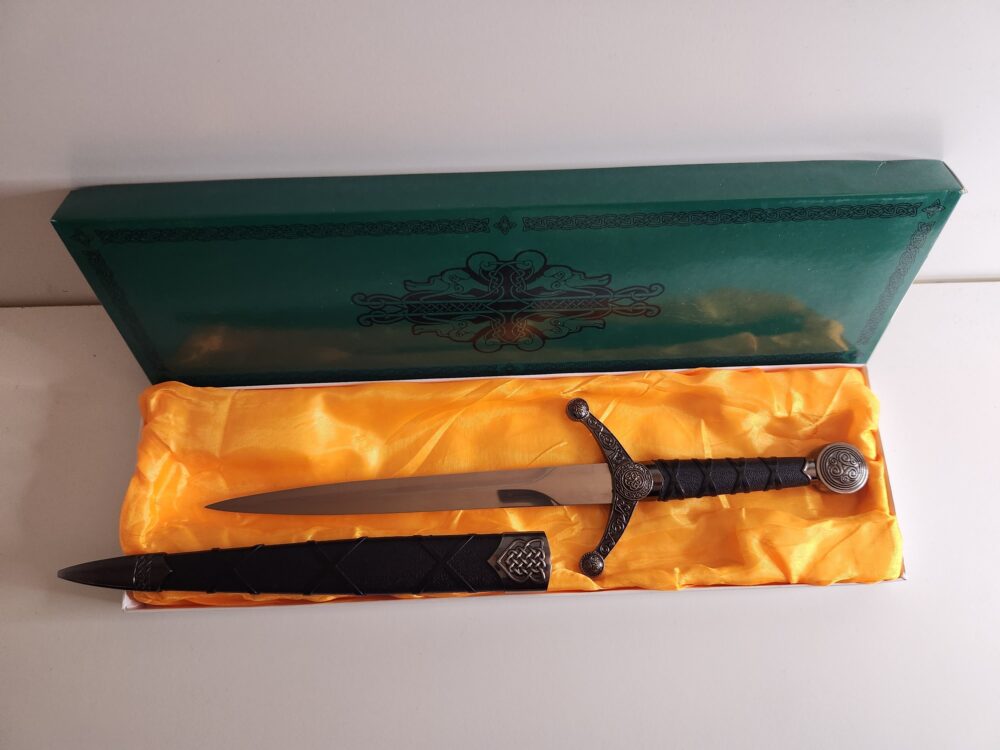 15" SILVER CELTIC KNOT DAGGER